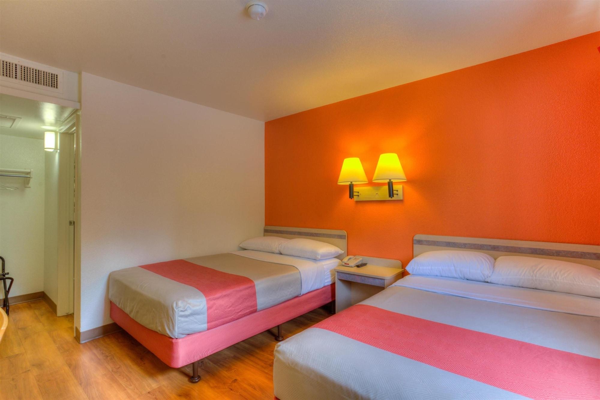 Motel 6-Troutdale, Or - Portland East エクステリア 写真