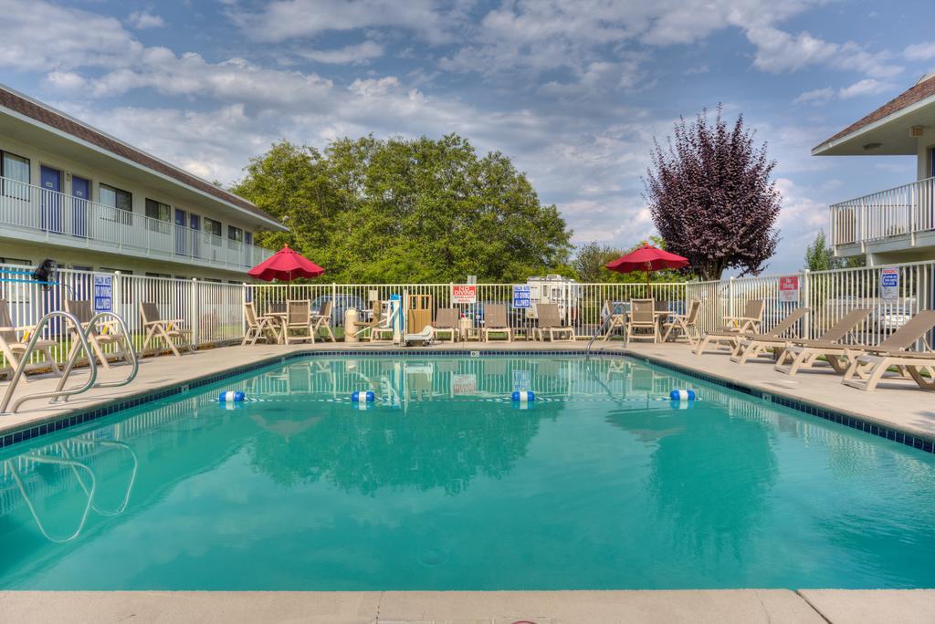Motel 6-Troutdale, Or - Portland East エクステリア 写真
